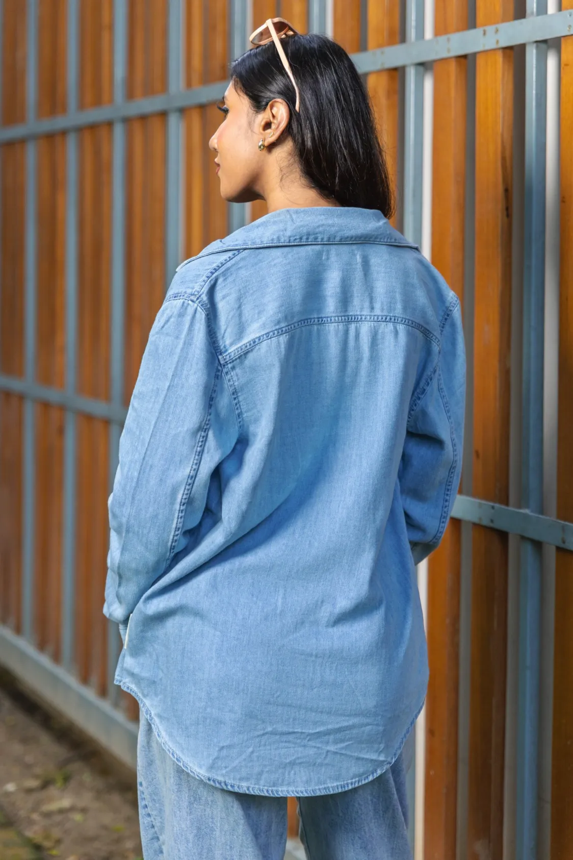Calvin Klein Relaxed-Fit Light Blue Denim Button-Down shirt With Long Sleeves
